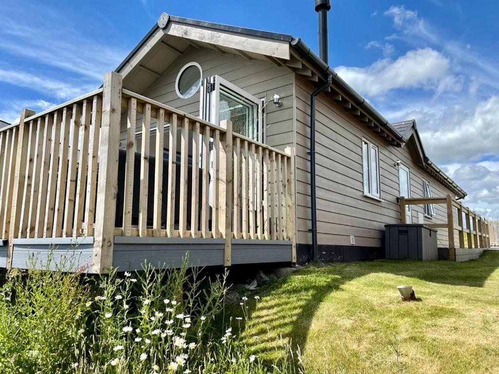 Lakeside Retreat At The Bay Filey, Sleeps 4, 2 Non-Shedding Dogs Welcome For Free Exterior photo